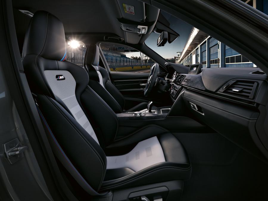 Интерьер BMW M3 CS (F80) 2018 года  (WW) (фото 3 из 94)